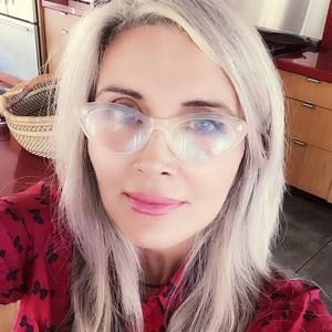 Meet your Posher, Laurie